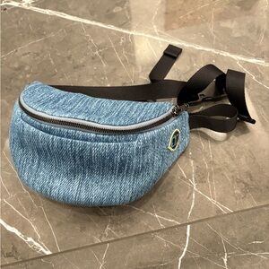 Artipoppe Magic Belt Bag Classic Denim Color New RARE